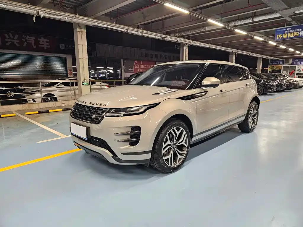 Land Rover Evoque — фото 1