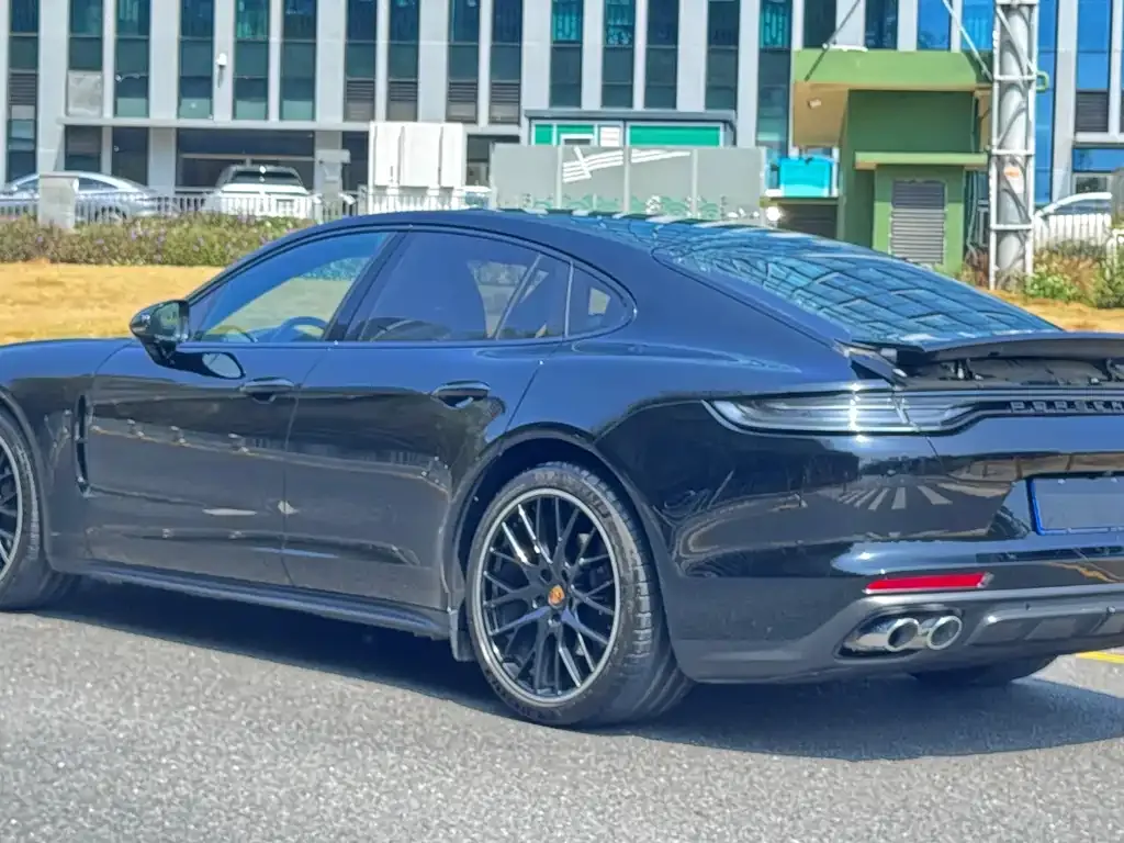 Porsche Panamera — фото 8