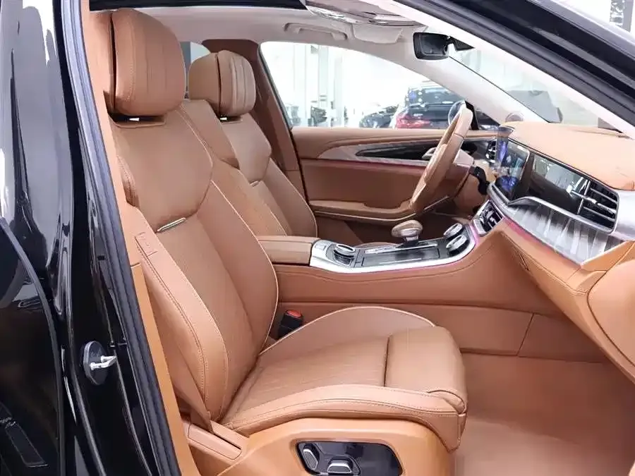 Hongqi H9 — фото 10