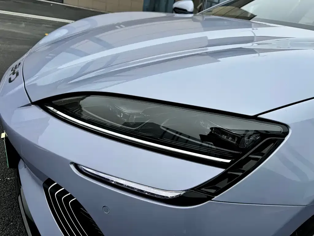 BYD Seal — фото 6