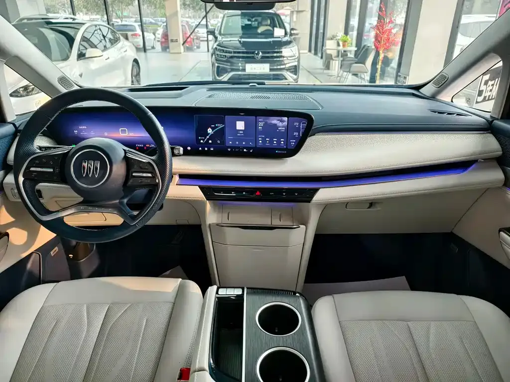 Buick GL8 Hybrid — фото 9