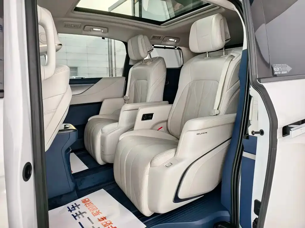 Buick GL8 Hybrid — фото 7