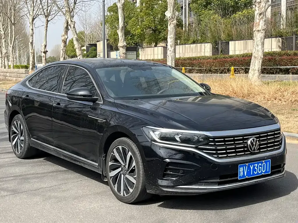Volkswagen Passat — фото 4