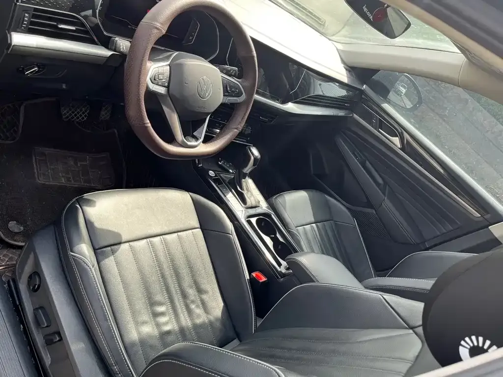 Volkswagen Passat — фото 2