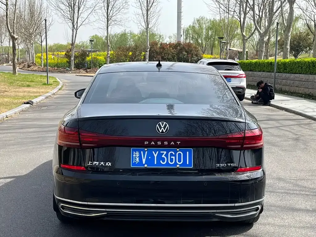 Volkswagen Passat — фото 5
