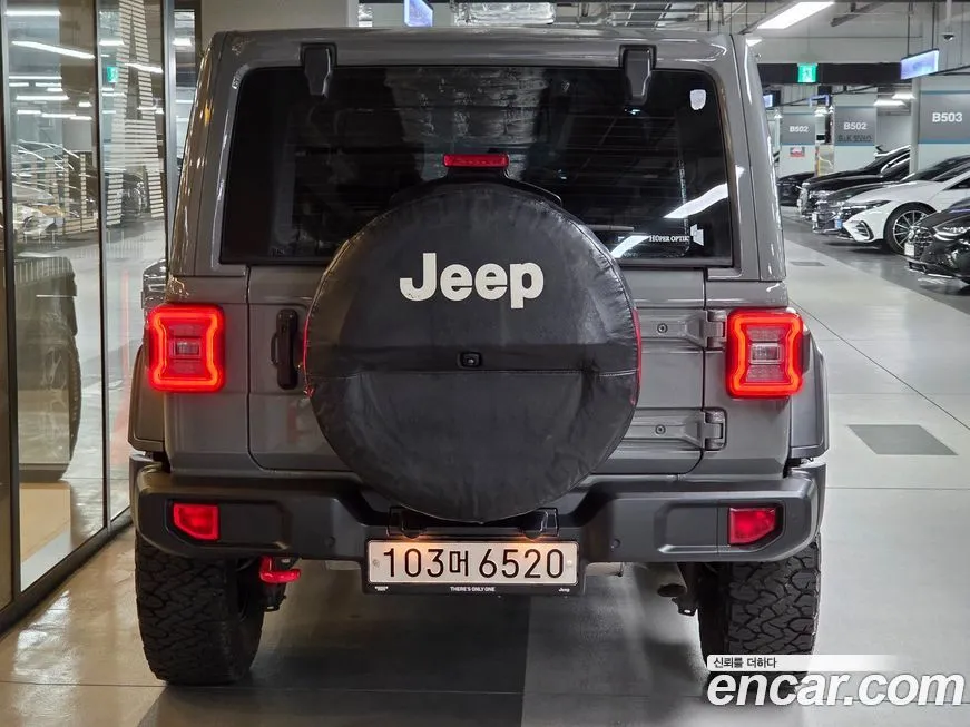 Jeep Wrangler — фото 5