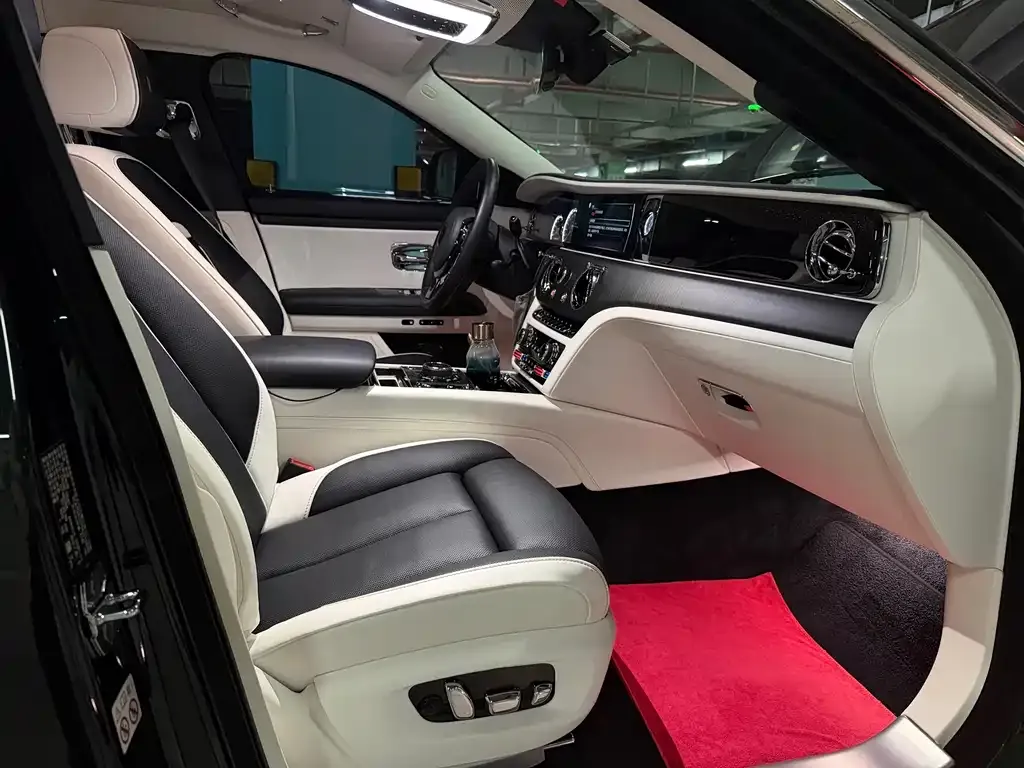 Rolls-Royce Ghost 2022 из CN, фото 5