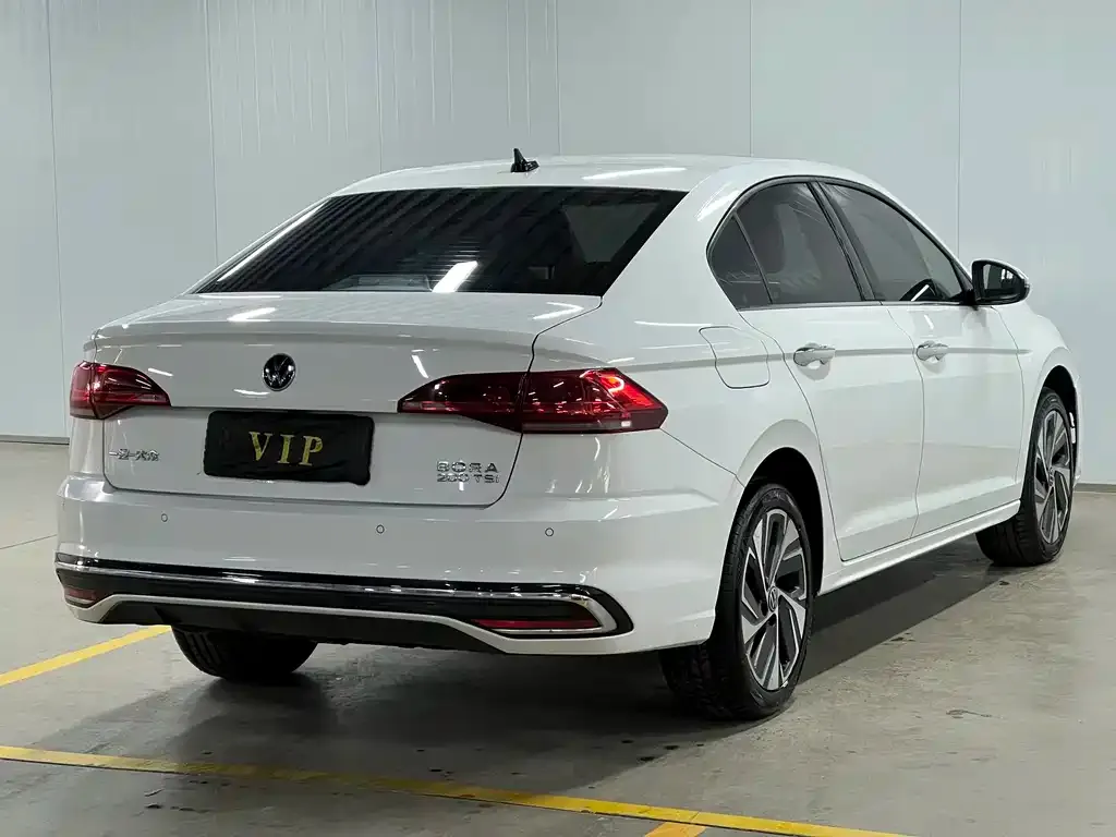 Volkswagen Bora 2024 из CN, фото 5
