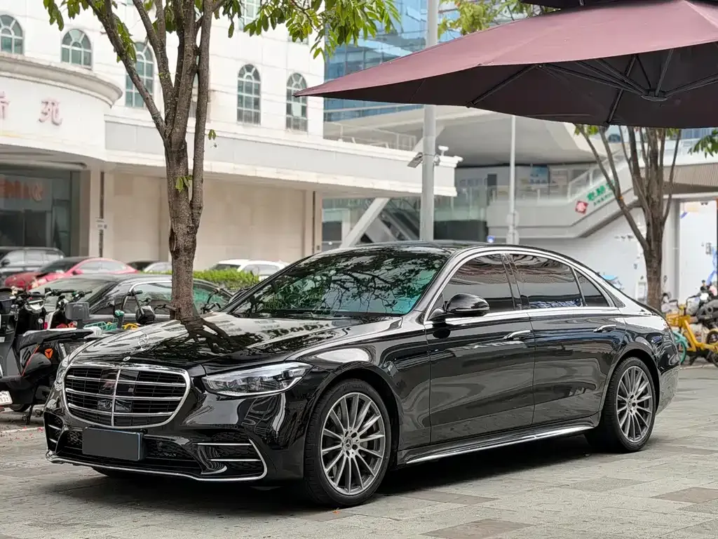 Mercedes-Benz S-Class — фото 1