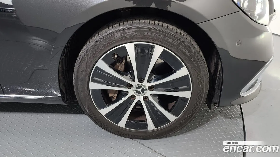 Mercedes-Benz E-Class 2021 из KR, фото 9