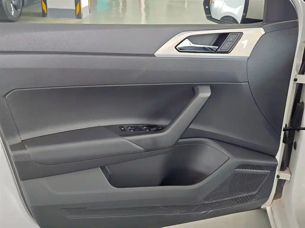 Volkswagen Polo 2021 из CN, фото 6