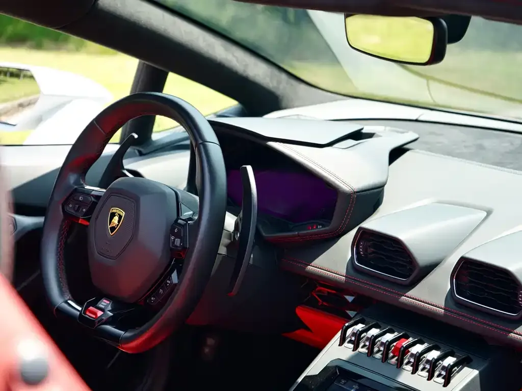 Lamborghini Huracan — фото 5