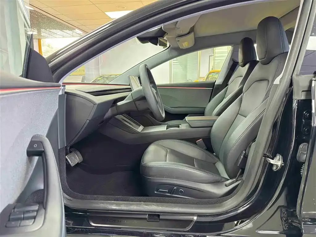 Tesla Model 3 2023 из CN, фото 8