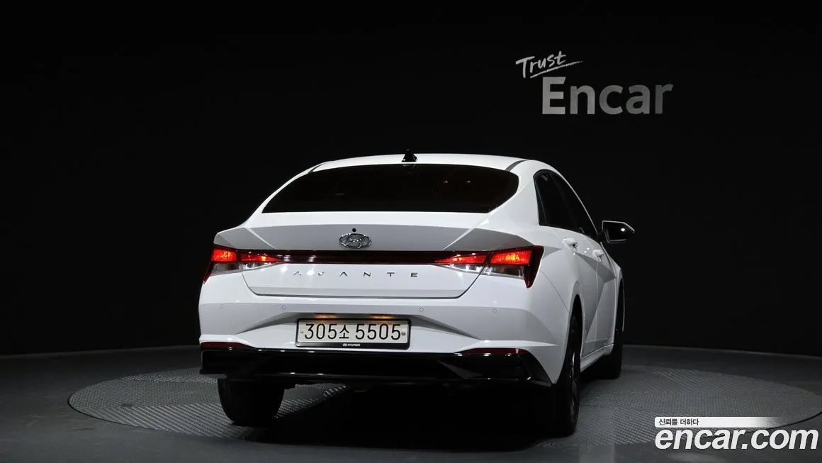 Hyundai AVANTE — фото 4