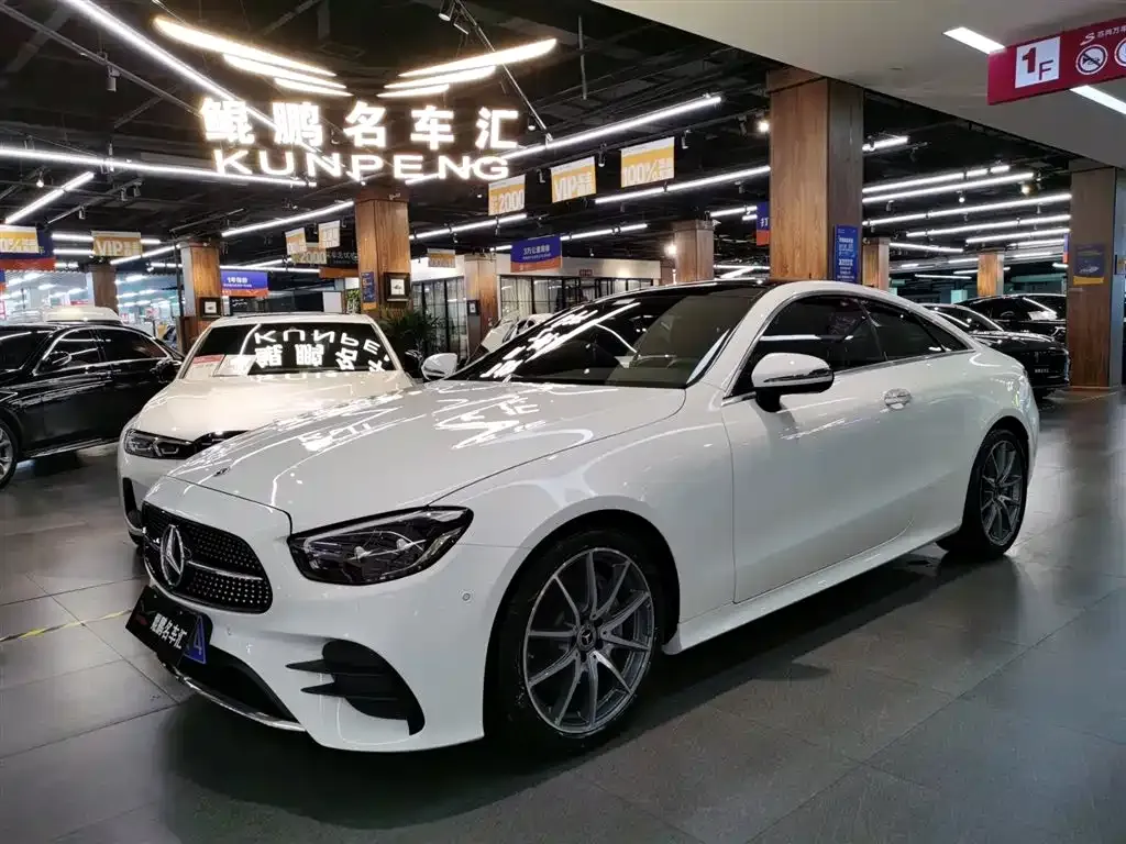 Mercedes-Benz E-Class (Import) — фото 1