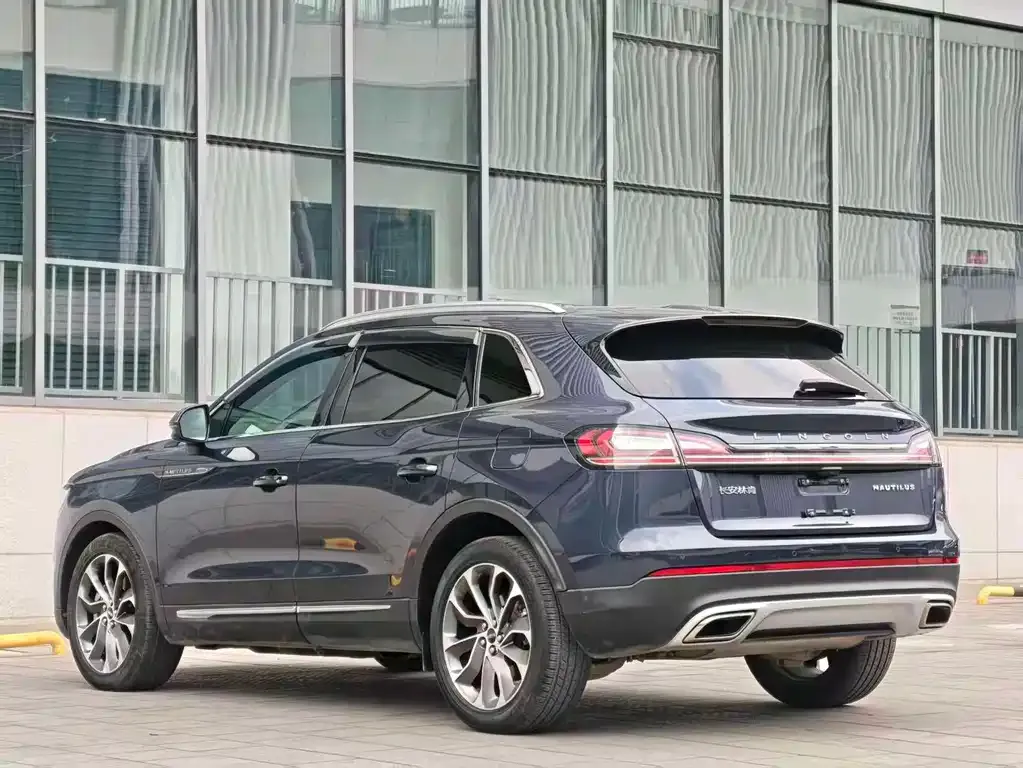 Lincoln Nautilus 2022 из CN, фото 2