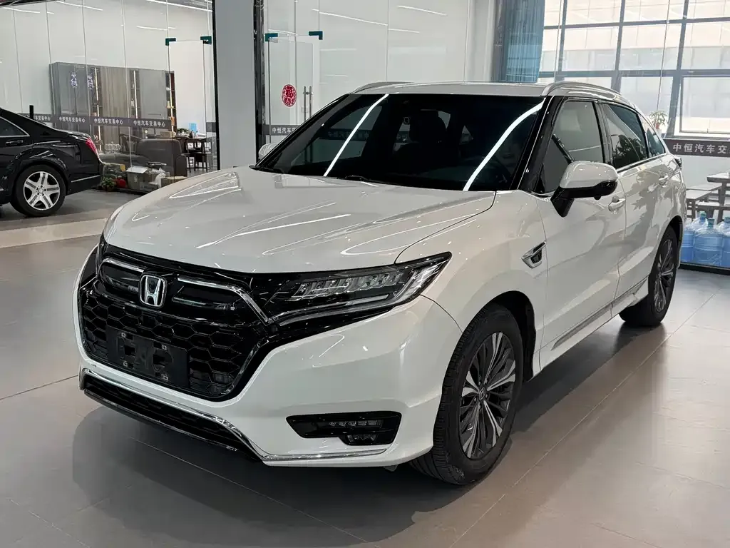 Honda UR-V — фото 1