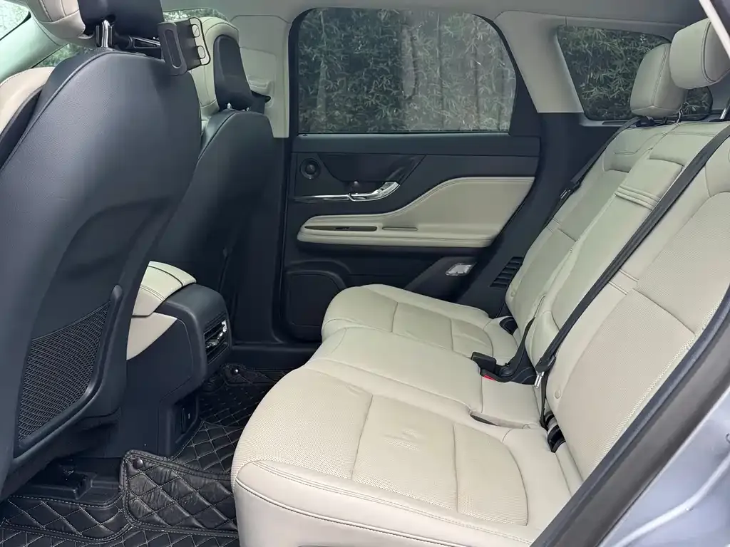 Lincoln Corsair 2023 из CN, фото 3