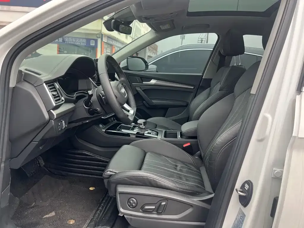 Audi Q5L 2022 из CN, фото 9