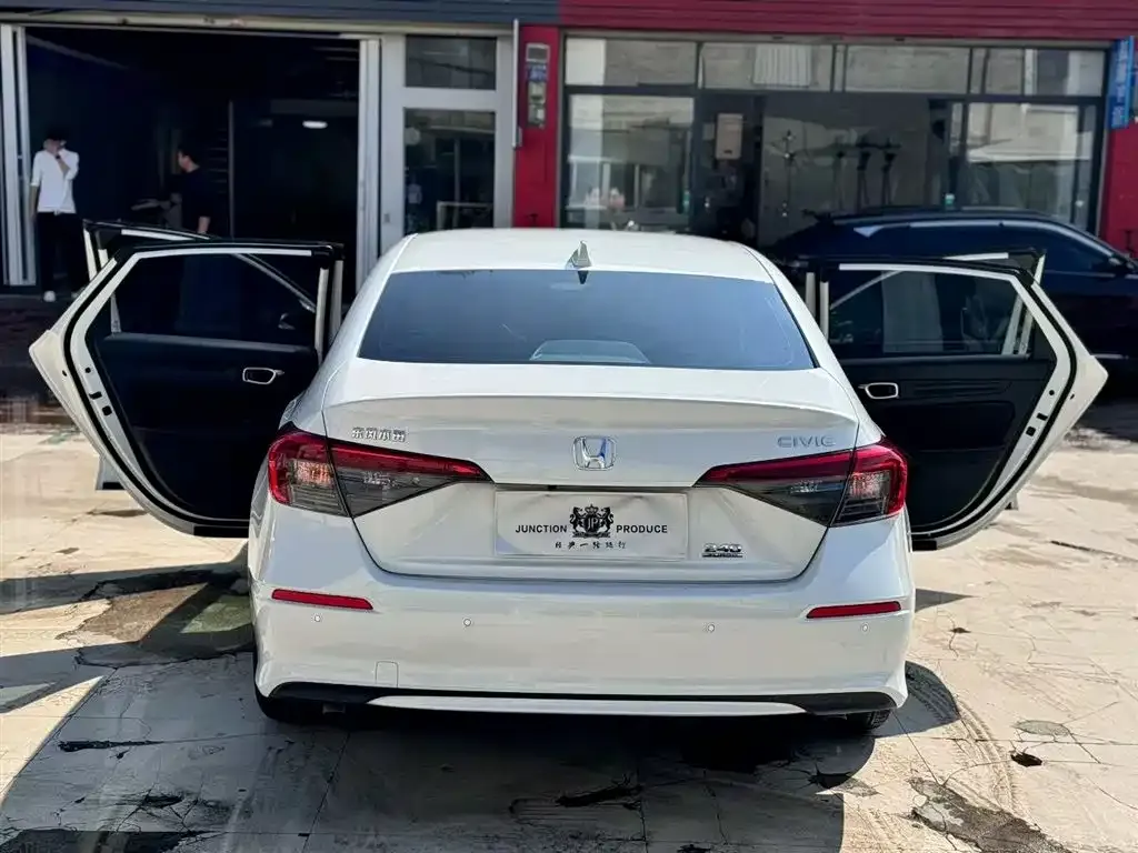 Honda Civic — фото 2