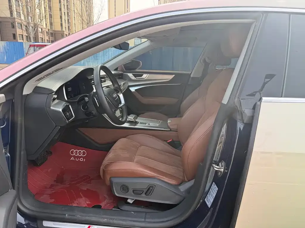 Audi A7L 2025 из CN, фото 8