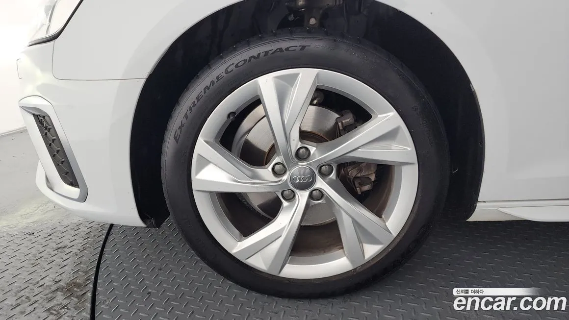 Audi A4 2021 из KR, фото 7