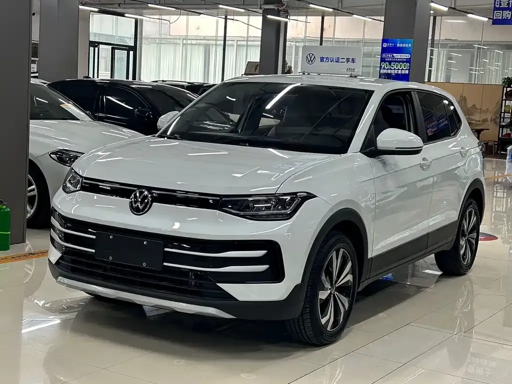 Volkswagen Tharu