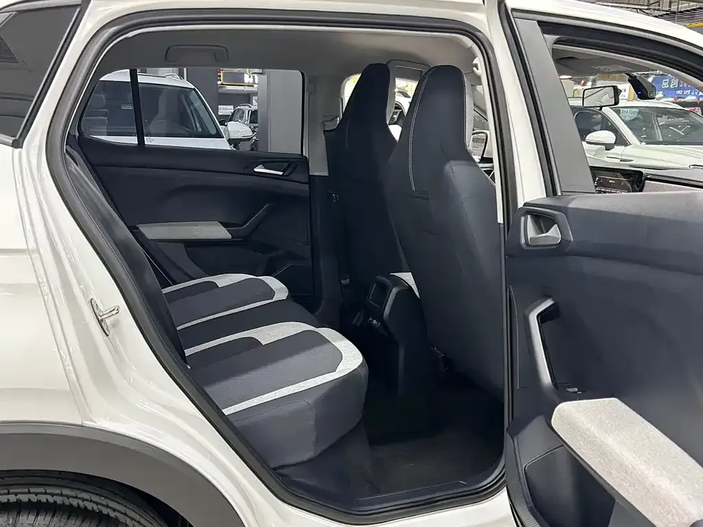 Volkswagen Tharu 2024 из CN, фото 3