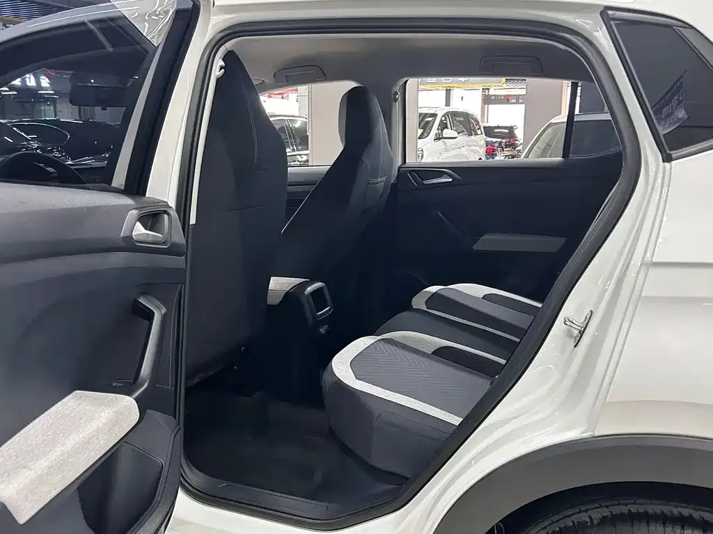 Volkswagen Tharu 2024 из CN, фото 2