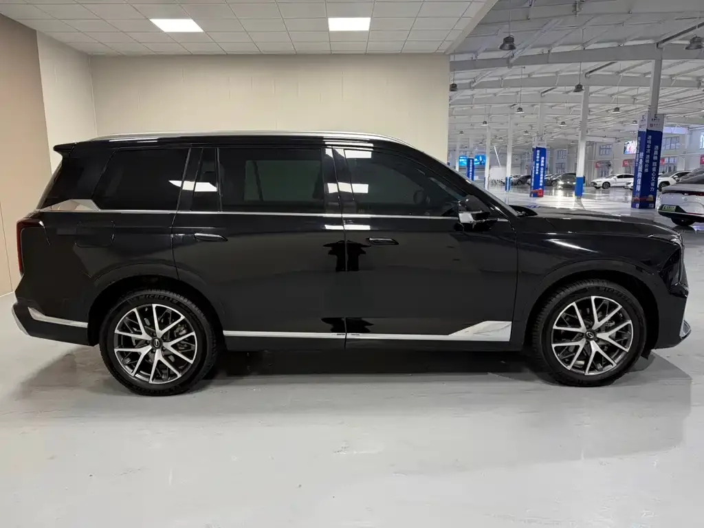 GAC Motor Trumpchi GS8 — фото 9