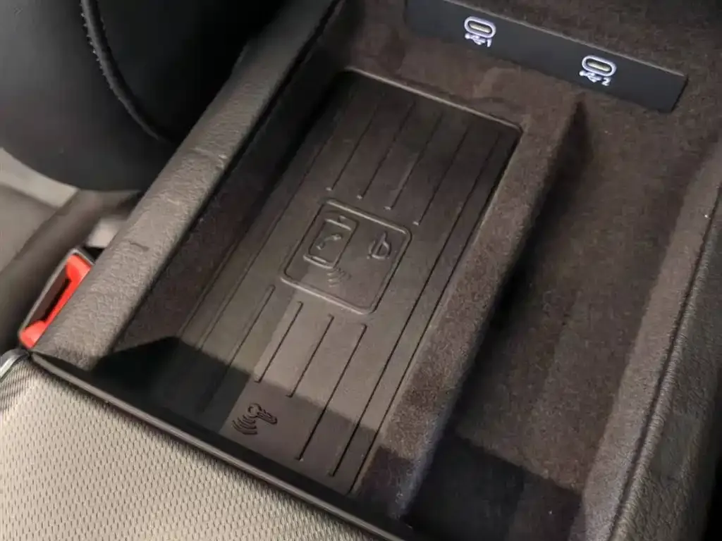 Audi A6 (Import) 2025 из CN, фото 3