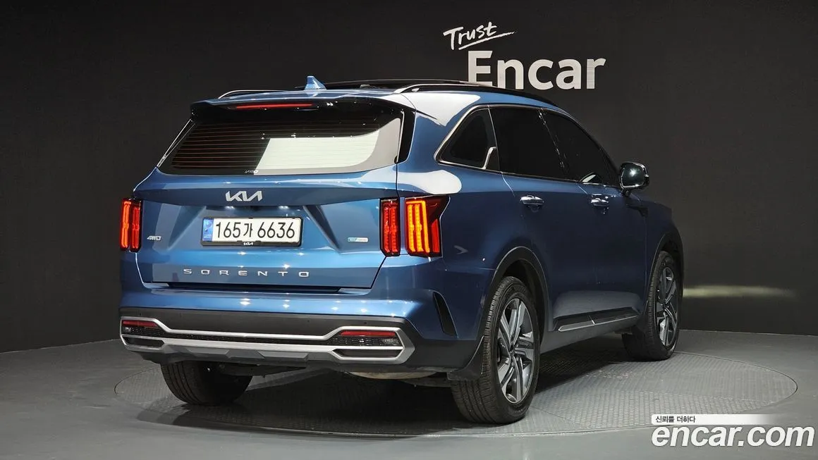 Kia Sorento — фото 6