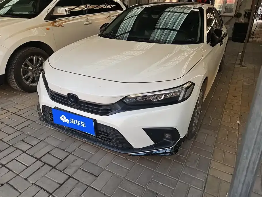 Honda Civic — фото 1