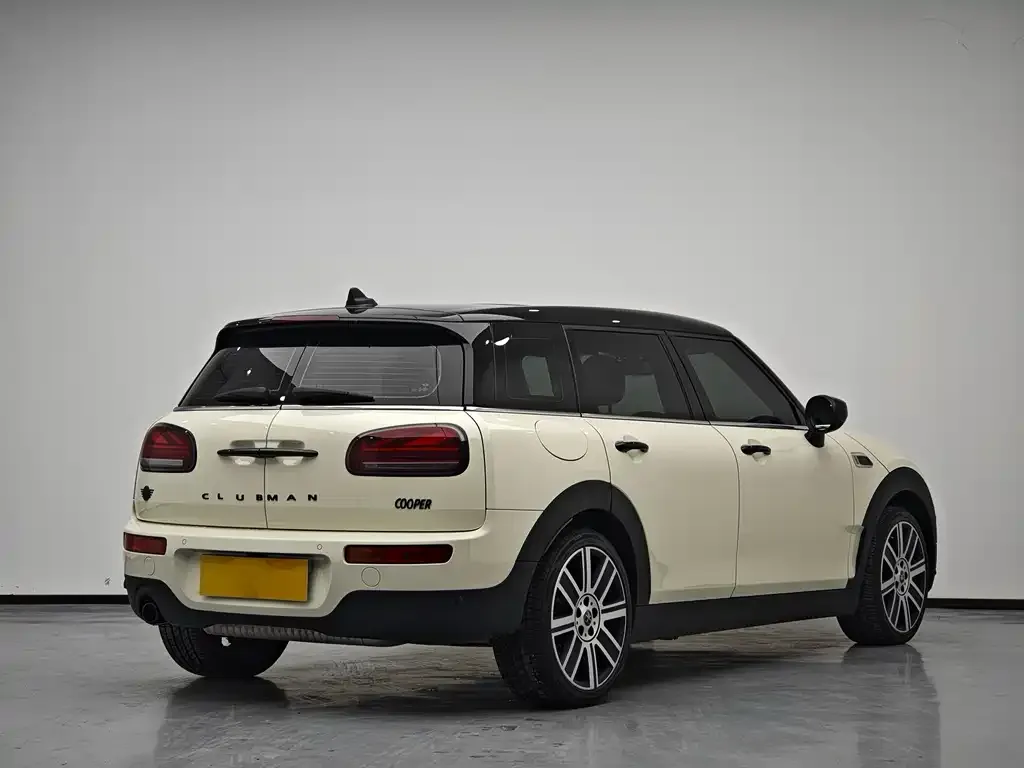 MINI Clubman — фото 5