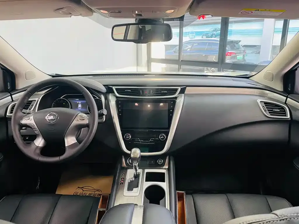 Nissan Murano 2022 из CN, фото 2