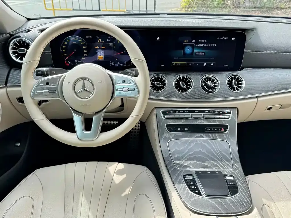 Mercedes-Benz CLS — фото 9