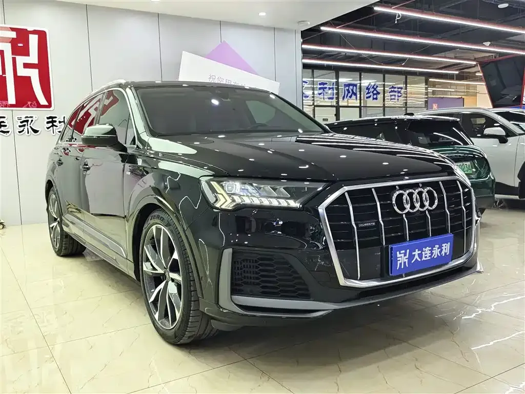 Audi Q7 2022 из CN, фото 7