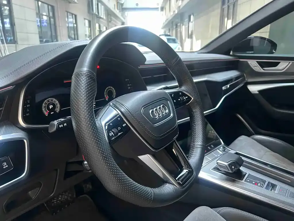 Audi A6L — фото 3