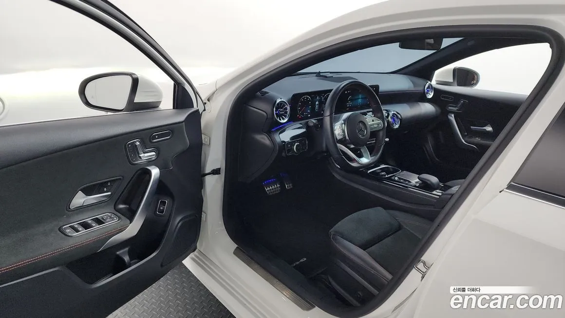 Mercedes-Benz A-Class 2023 из KR, фото 4