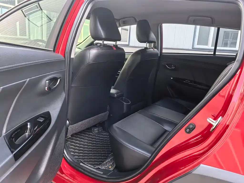 Toyota Yaris L 2022 из CN, фото 8