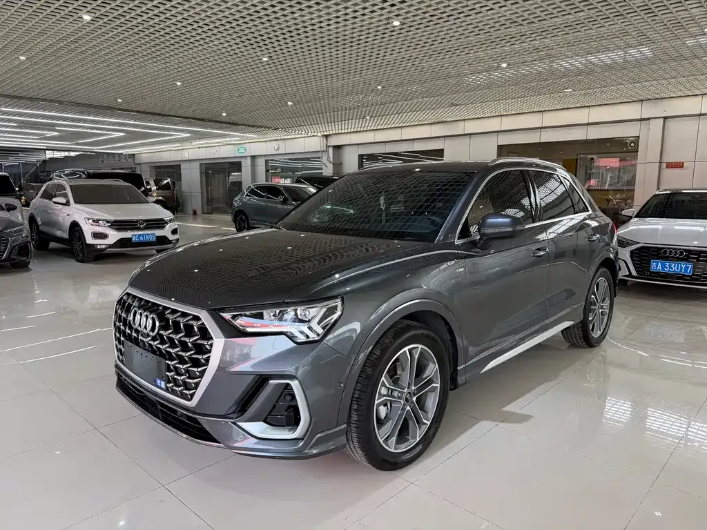 Audi Q3 2024 из CN, фото 1