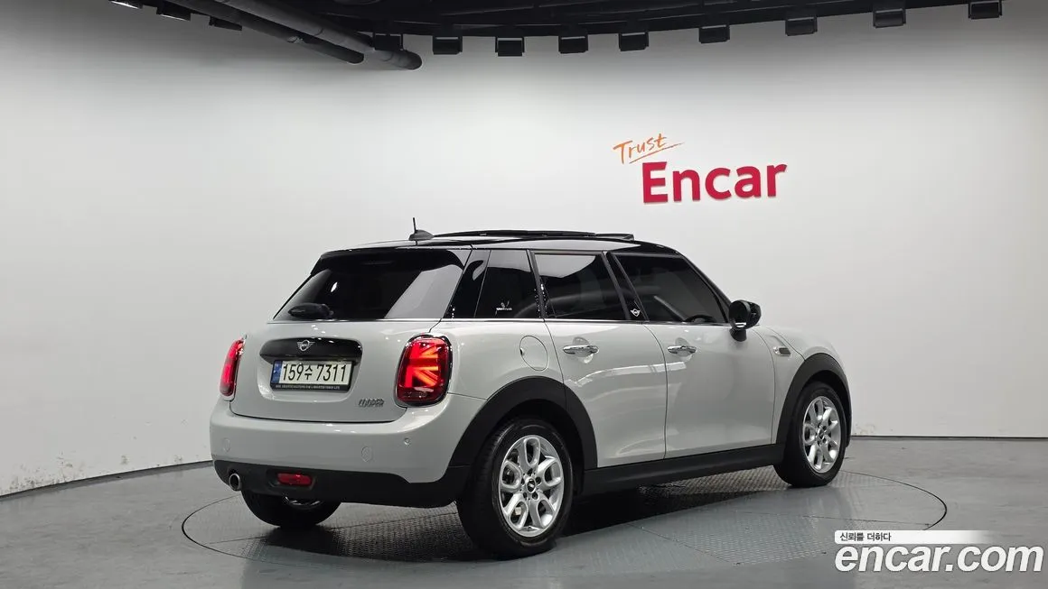 Mini Cooper 2021 из KR, фото 8