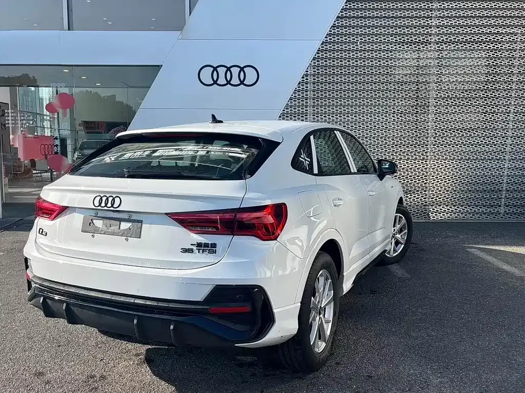 Audi Q3 Sportback — фото 4