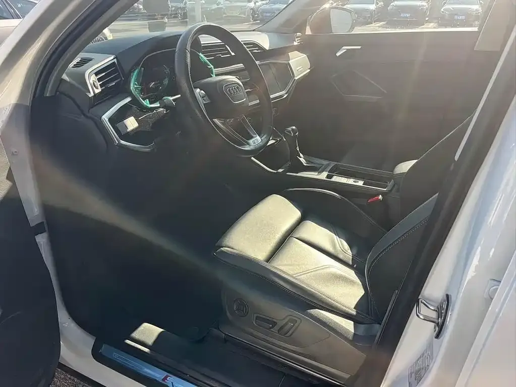 Audi Q3 Sportback — фото 6