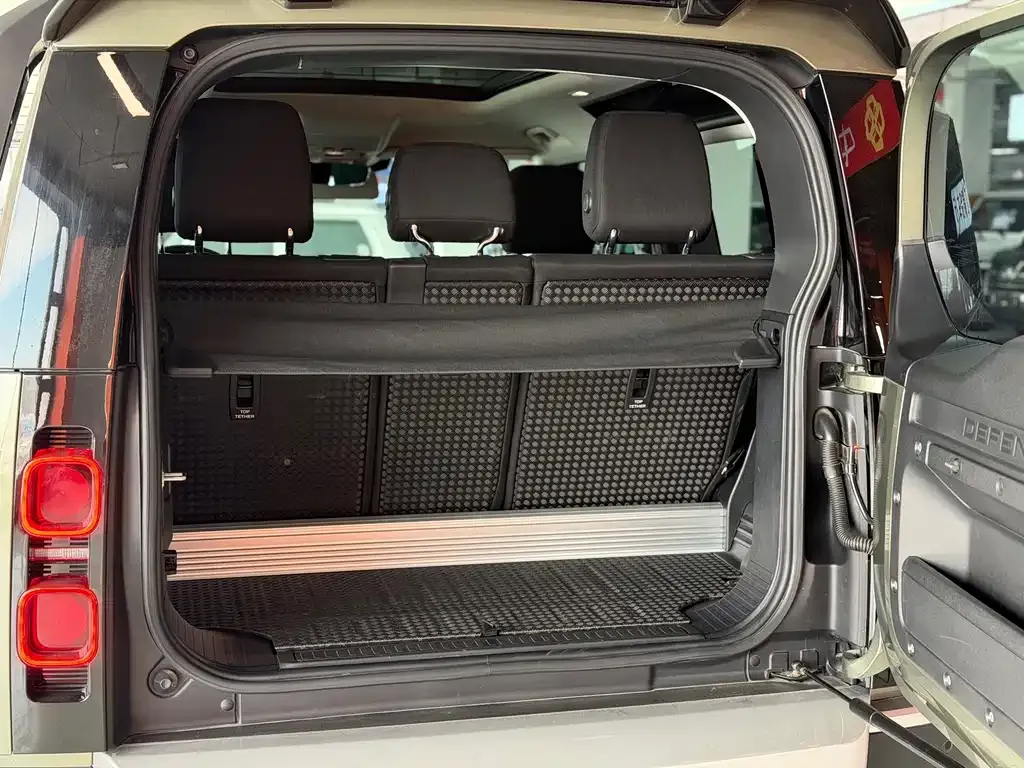 Land Rover Defender 2023 из CN, фото 10