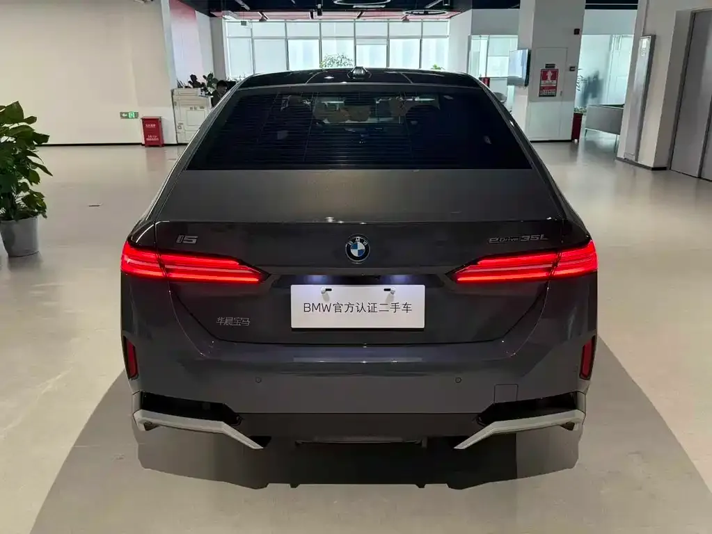 BMW i5 2024 из CN, фото 4