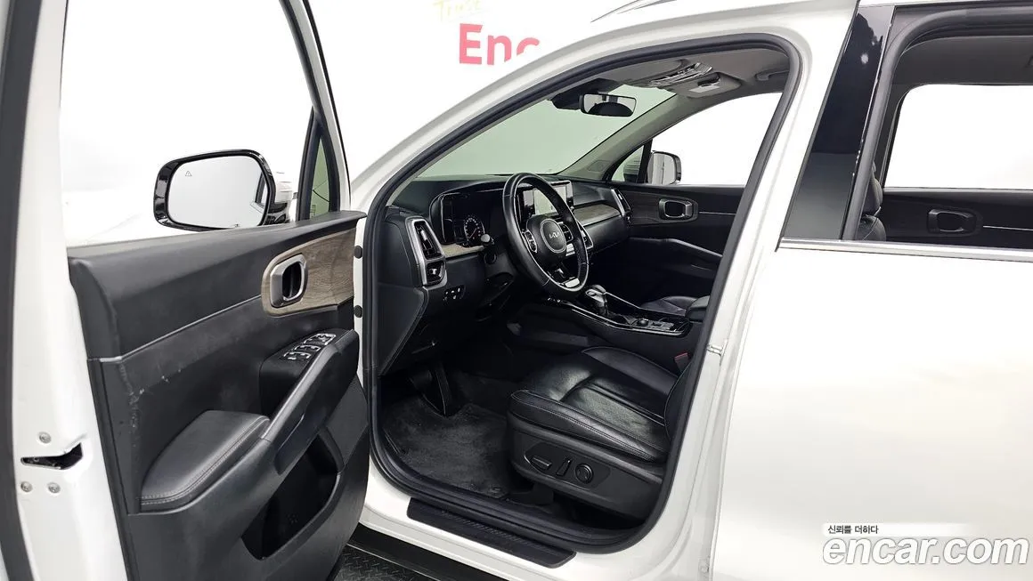 Kia Sorento — фото 8