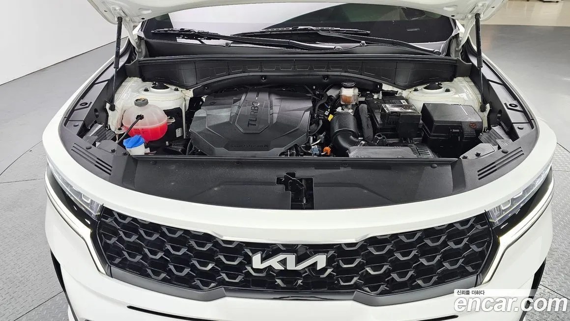 Kia Sorento — фото 6