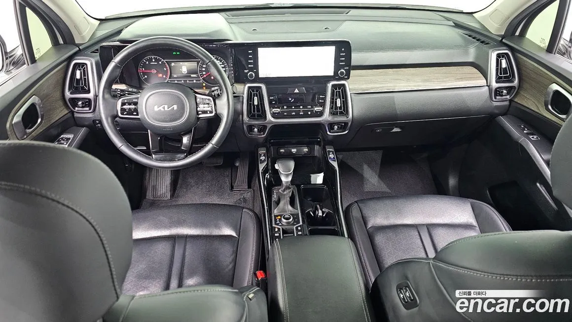 Kia Sorento — фото 4
