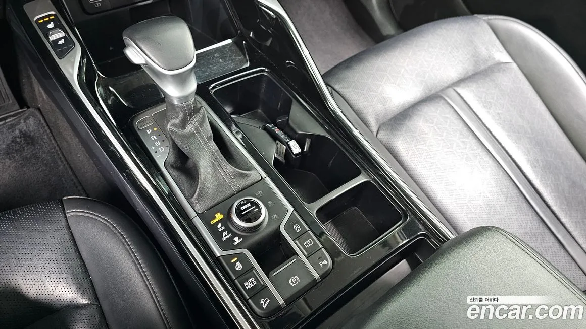 Kia Sorento — фото 10